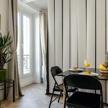 Jardin Du Luxembourg & Pantheon - Cityapartmentstay شقة باريس